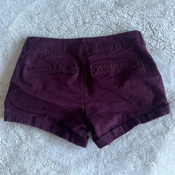 Aeropostale Maroon Cuffed Midi Shorts Size 0 - Picture 2 of 5